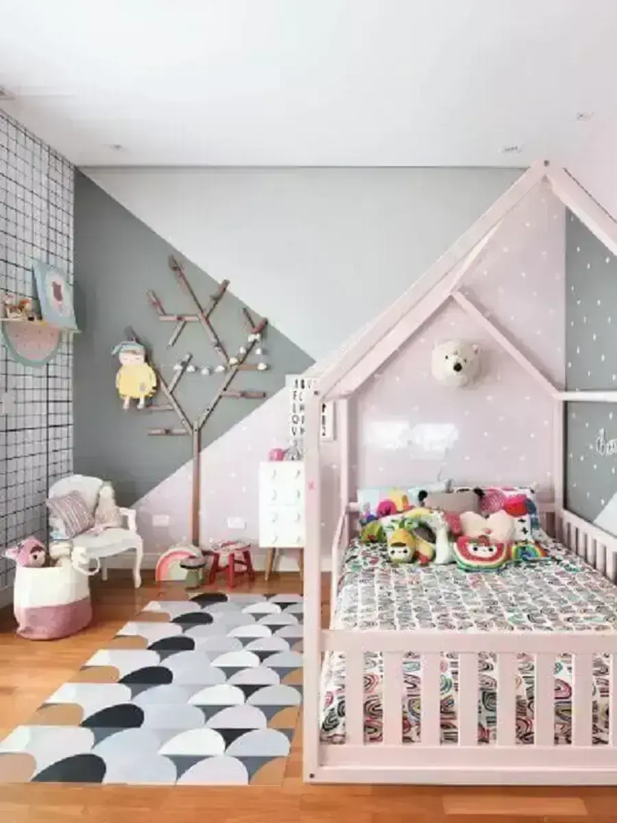 pintura de parede geométrica para quarto feminino infantil cinza e rosa Foto Mimoo Toys