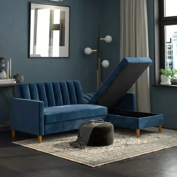 Cor e sofisticação com esse sofá baú azul