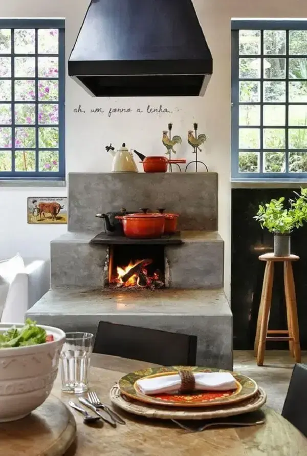 Modelo de cozinha com fogão à lenha cozinha dinâmica e funcional