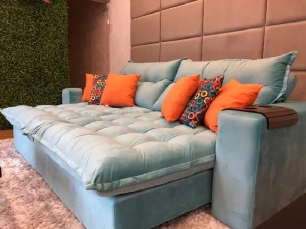 O sofá retrátil com baú traz ainda mais conforto e funcionalidade ao ambiente