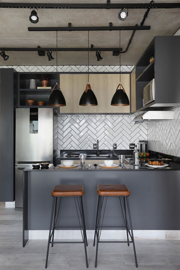 cozinha americana moderna com estilo industrial decorada em tons de cinza  Foto Pinterest