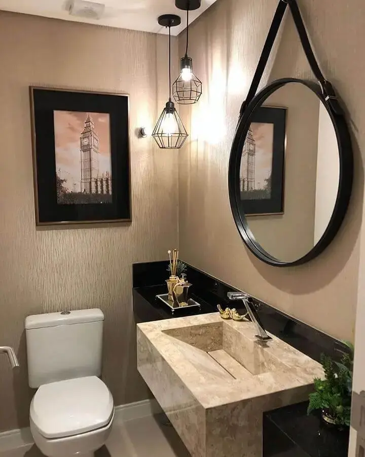 decoração de banheiro com pendente industrial aramado e espelho redondo com alça Foto Pinterest
