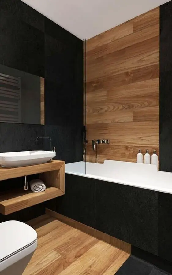 decoração de banheiro preto e madeira Foto Futurist Architecture