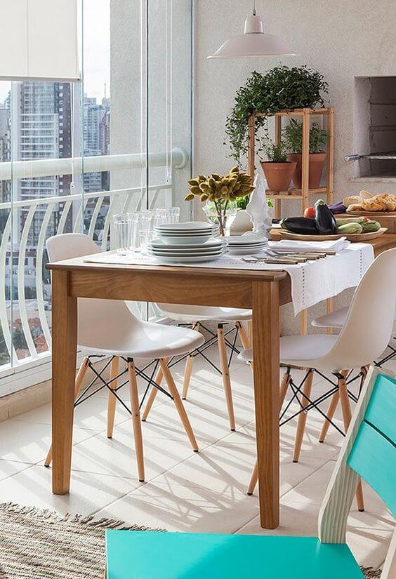 Mesa para varada gourmet de madeira para ambiente moderno