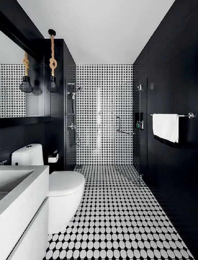 revestimento estampado para decoração de banheiro preto e branco Foto Conexão Décor