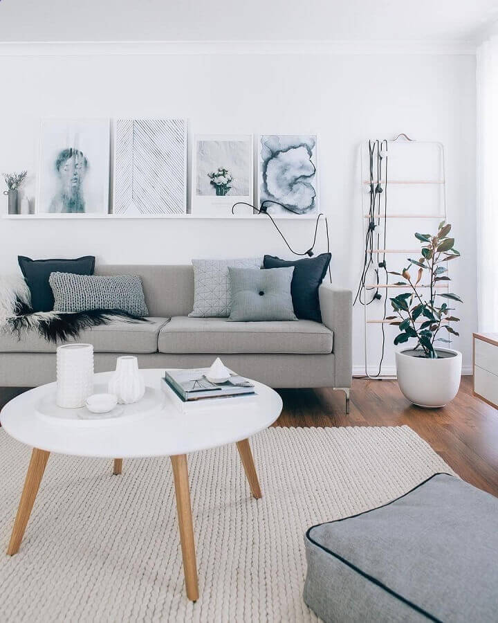 sala moderna decorada com tons de cinza claro  Foto Pinterest