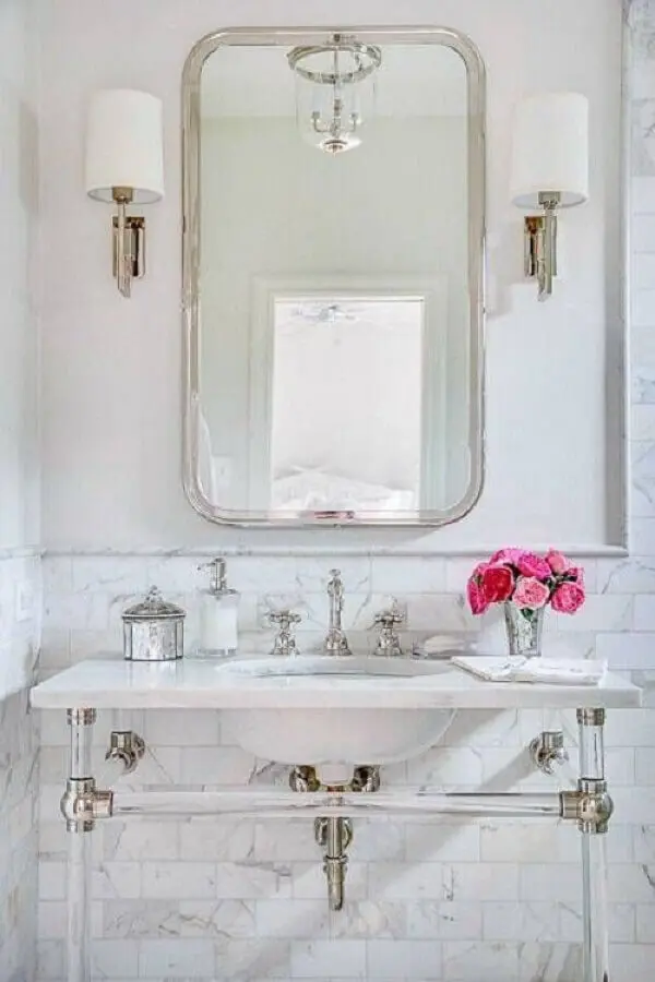 arandela para banheiro branco decorado com estilo clássico Foto domino magazine