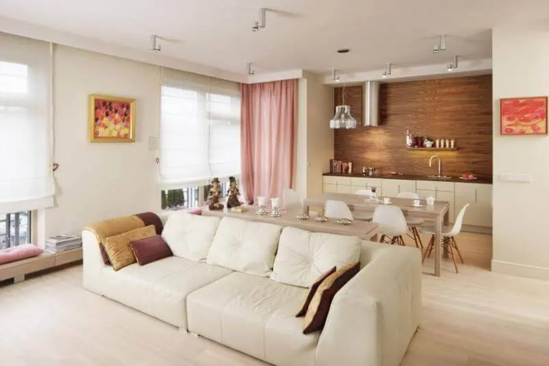 decoração clean em cores neutras para sala de estar e cozinha integradas Foto Pinterest