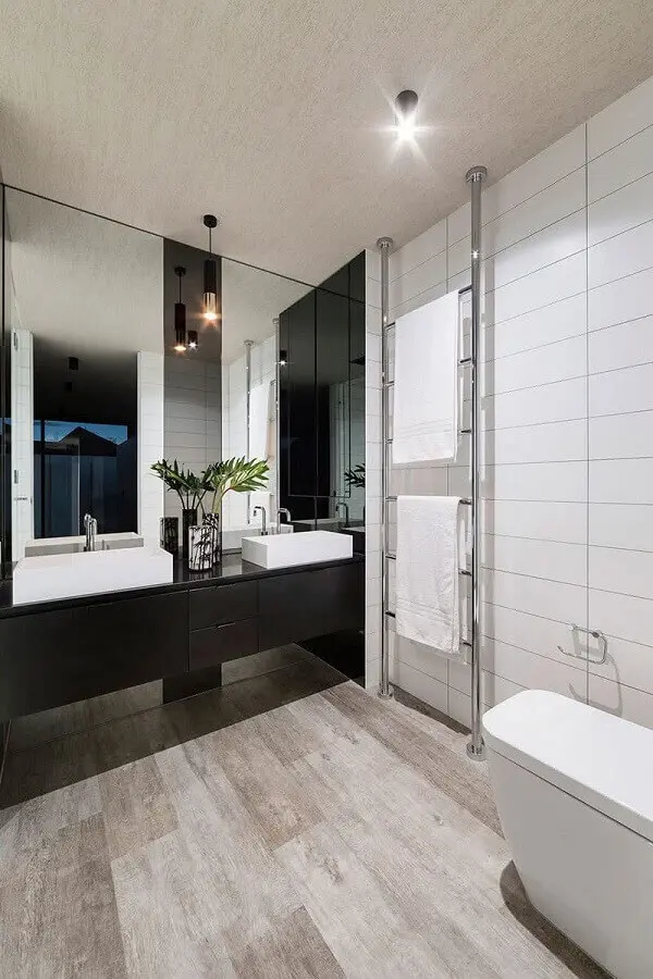 decoração de banheiro preto e branco planejado Foto Pinterest