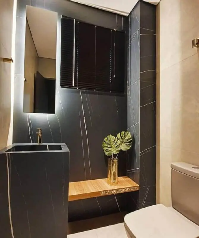 espelho com led para decoração de banheiro minimalista preto Foto Pinterest