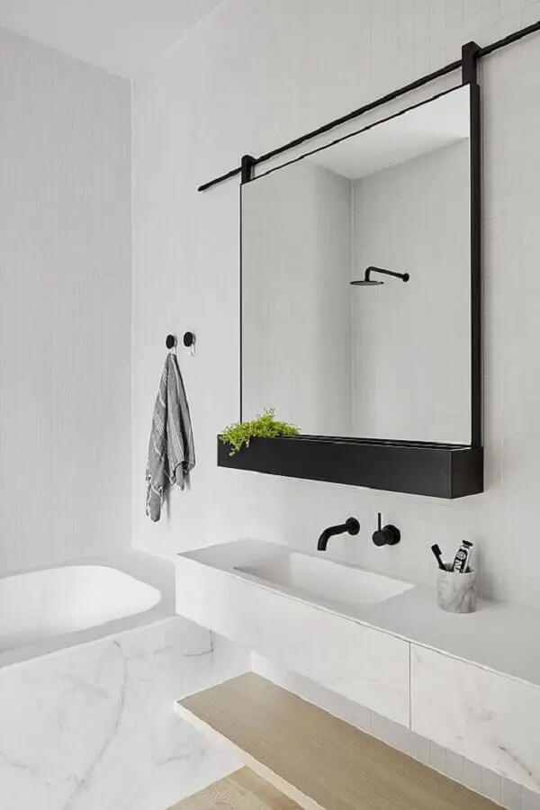 espelho com moldura preta para decoração de banheiro branco Foto Futurist Architecture