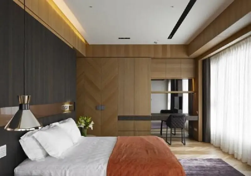 revestimento de madeira para decoração de quarto de casal minimalista Foto DecoHogar
