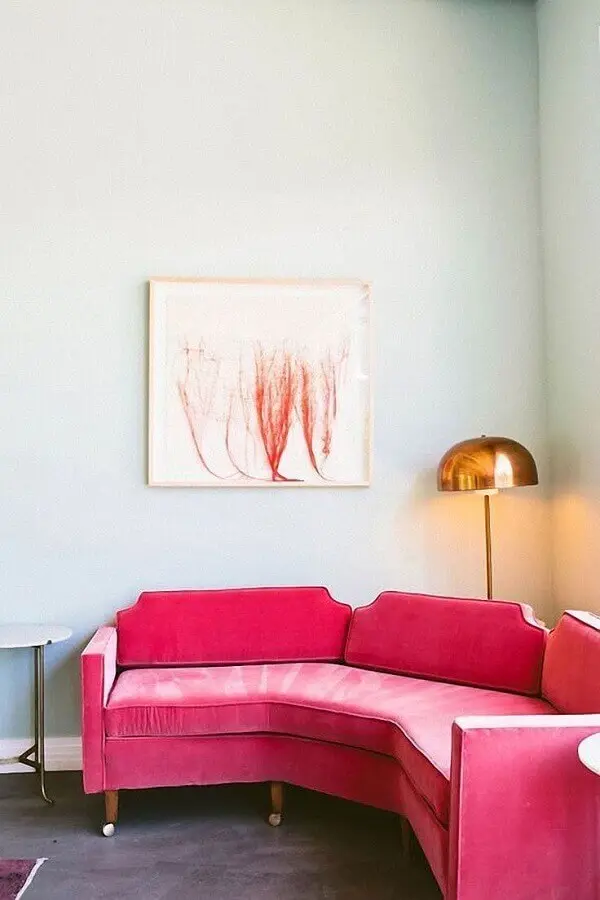 sala de estar decorada com sofá de canto pequeno Foto Archzine