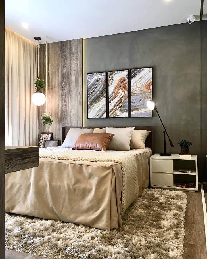 tapete bege mesclado para quarto de casal decorado com parede cinza Foto Claudia Albertini Arquitetura
