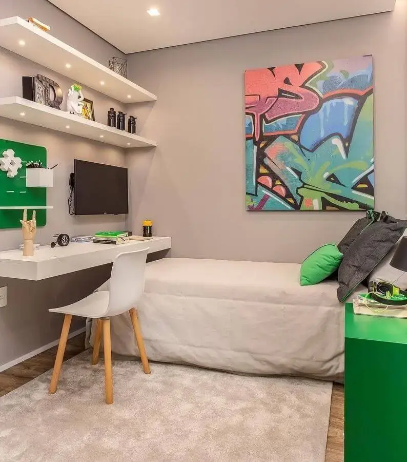 tons de cinza e verde para decoração de quarto de solteiro masculino simples Foto Claudia Albertini Arquitetura
