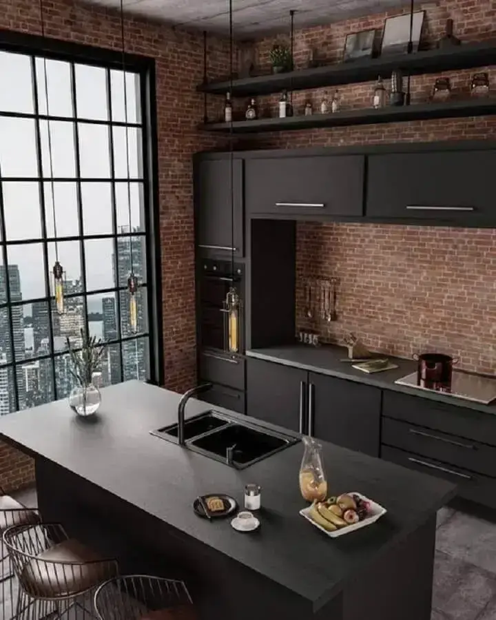 armários pretos para decoração de cozinha estilo industrial moderna com ilha e parede de tijolinho Foto Tobi Makinde