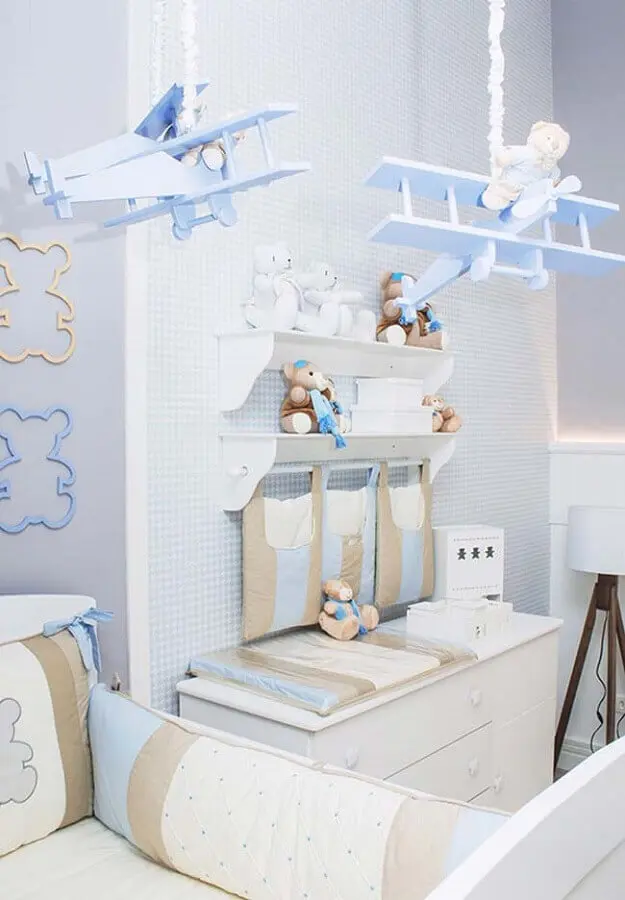 decoração lúdica para quarto de bebê azul claro Foto Histórias de Casa
