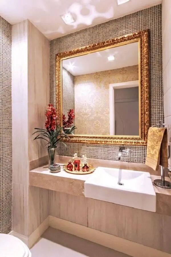 espelho para banheiro com moldura clássica Foto Pinterest