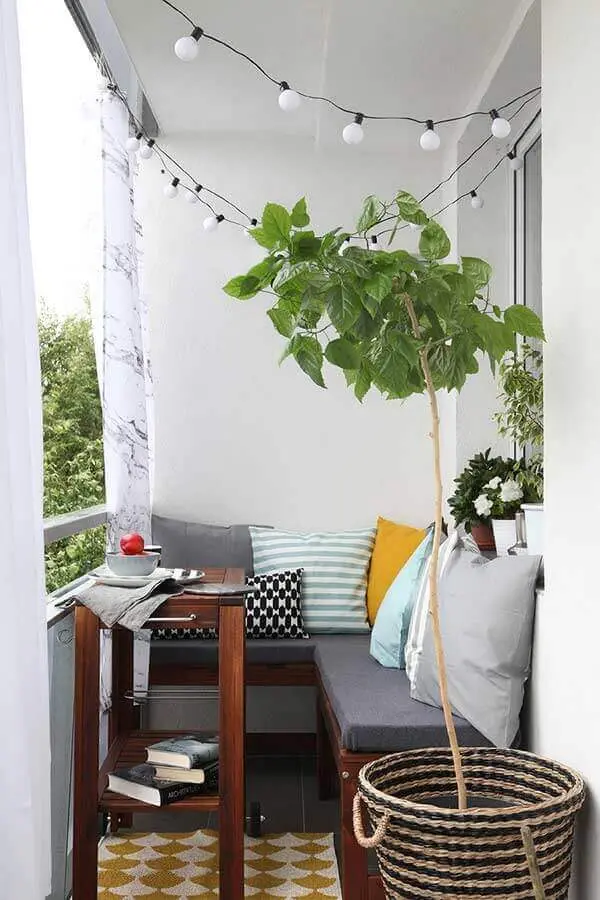 almofadas para canto alemão de varanda pequena e simples Foto Pinterest
