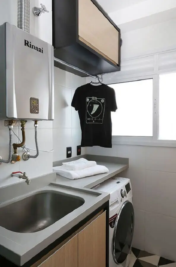 armário para lavanderia pequena planejada com bancada cinza Foto Casa de Valentina