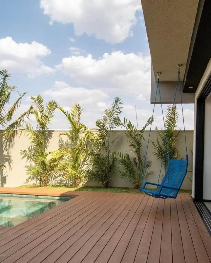 balanço suspenso para varanda de casa com piscina Foto Cobogó Estúdio