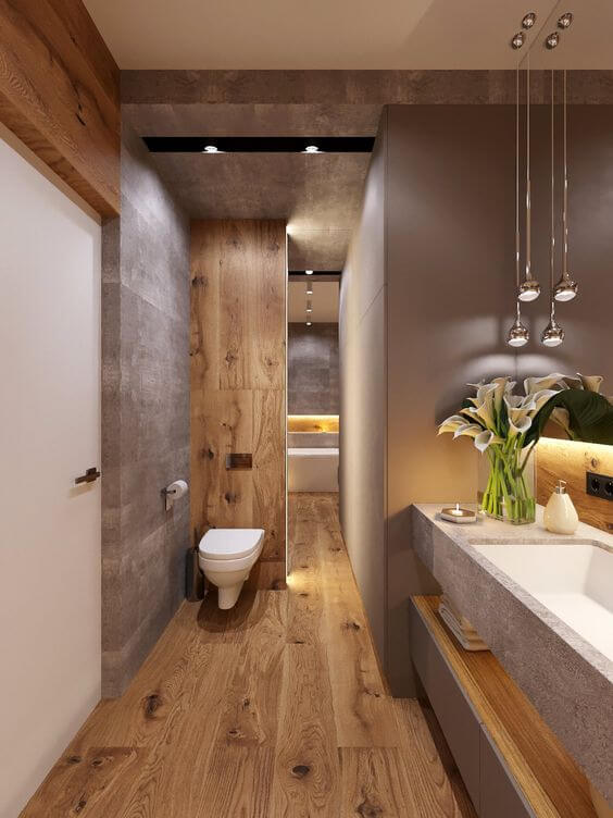 Banheiro revestimento amadeirado com cinza