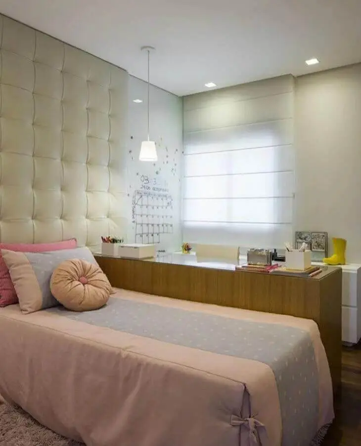 cabeceira estofada para decoração de quarto de adolescente feminino Foto Sesso & Dalanezi Arquitetura