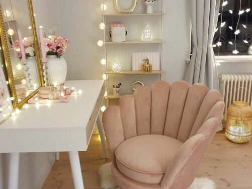 Cadeira para penteadeira chique e confortável - Via: Pinterest