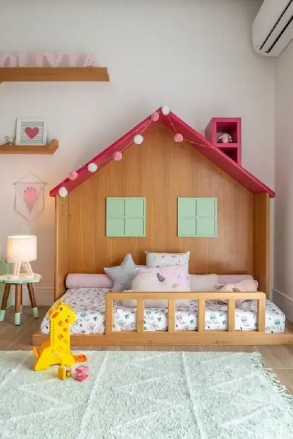 cama casinha para decoração de quarto para criança menina Foto NaToca Design