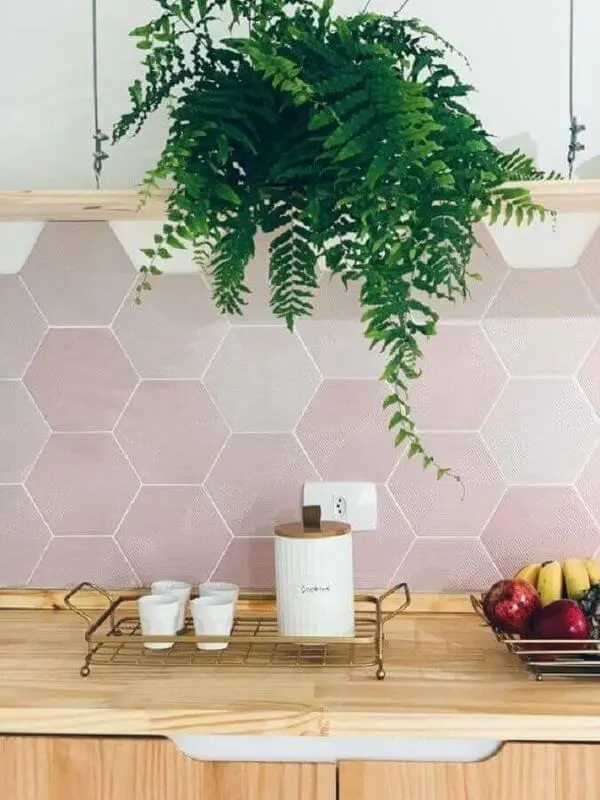 Decoração com revestimento hexagonal na cozinha