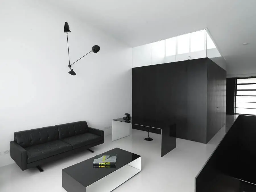 decoração de sala minimalista preta e branca Foto Decoredo