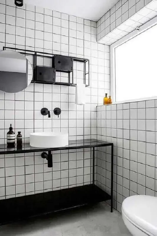 decoração minimalista com revestimento branco para banheiro Foto Futurist Architecture