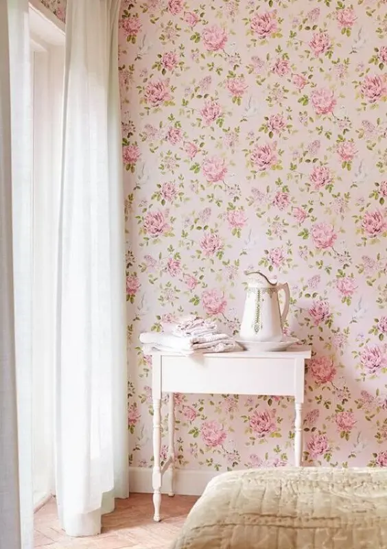 delicado papel de parede floral romântico para decoração de quarto Foto Jeito de Casa