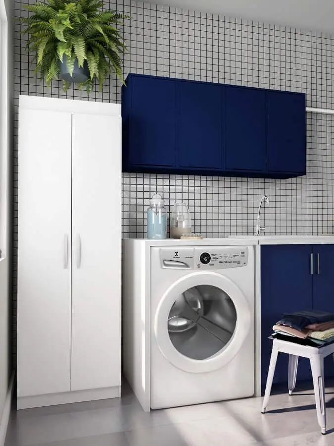 modelo de armário para lavanderia decorada em azul e branco Foto Pinterest