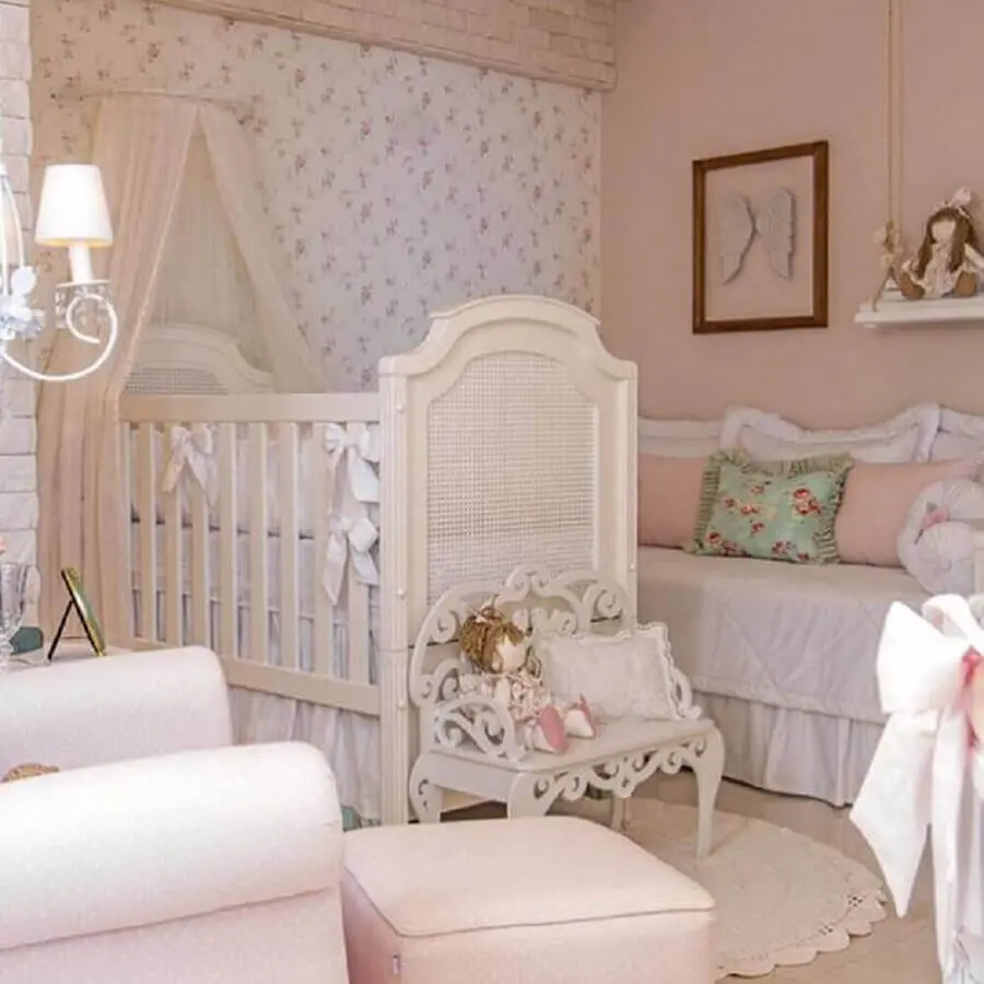 papel de parede floral romântico para decoração de quarto de bebê branco Foto Pinterest