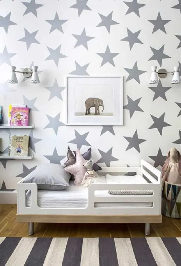 papel de parede para quarto de criança com estrelas cinza Foto Pinterest