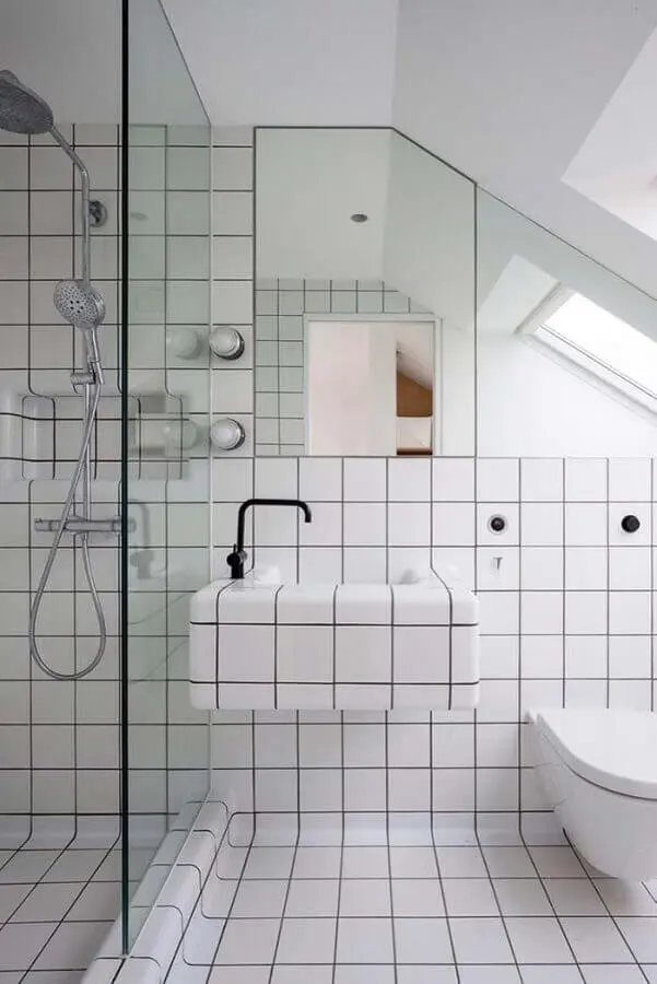 revestimento branco para parede de banheiro com decoração minimalista Foto Futurist Architecture