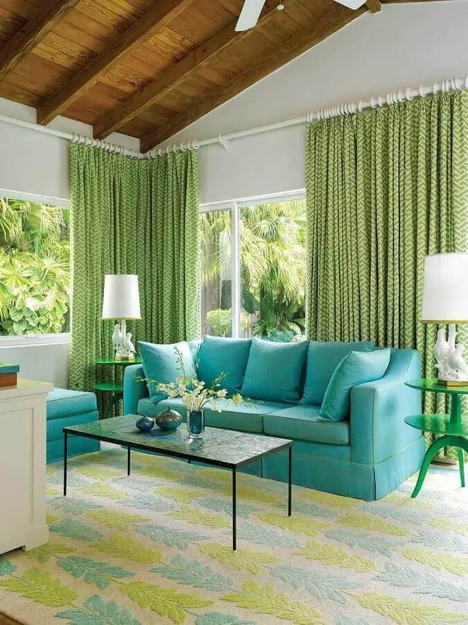 sala de estar clássica decorada na cor azul e verde Foto Pinterest