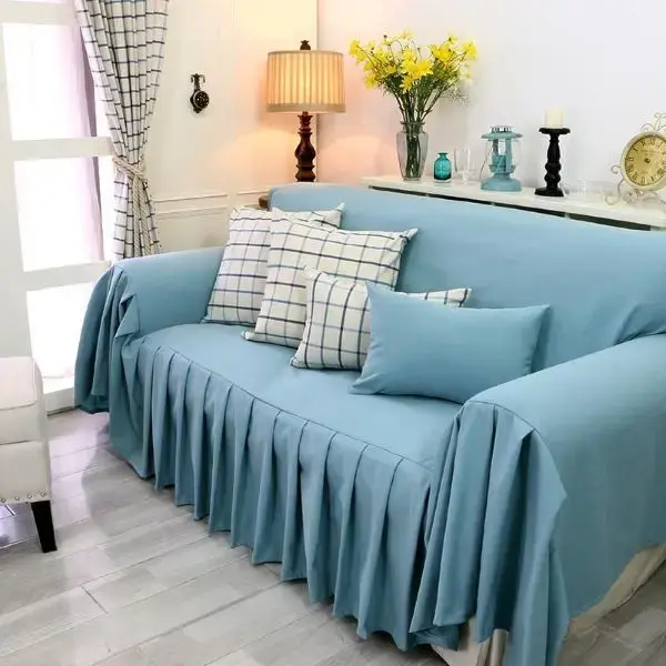 Capa de sofá simples na cor azul
