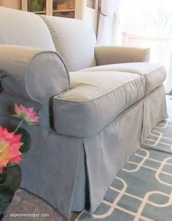 Capa para sofá feito sob medida na cor cinza