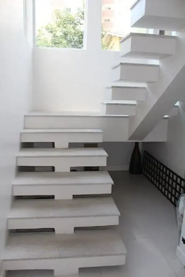 Revestimento para escada pré-moldada com granito