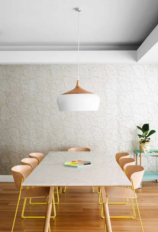 decoração clean para sala de jantar com cadeiras de madeira para mesa de jantar modernas Foto Pinterest