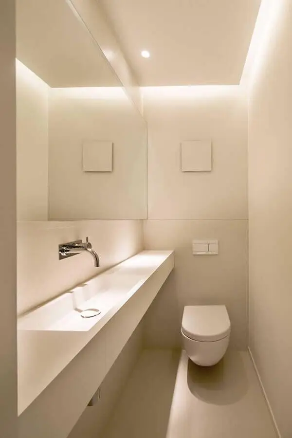 decoração minimalista para banheiro social todo branco Foto Pinterest
