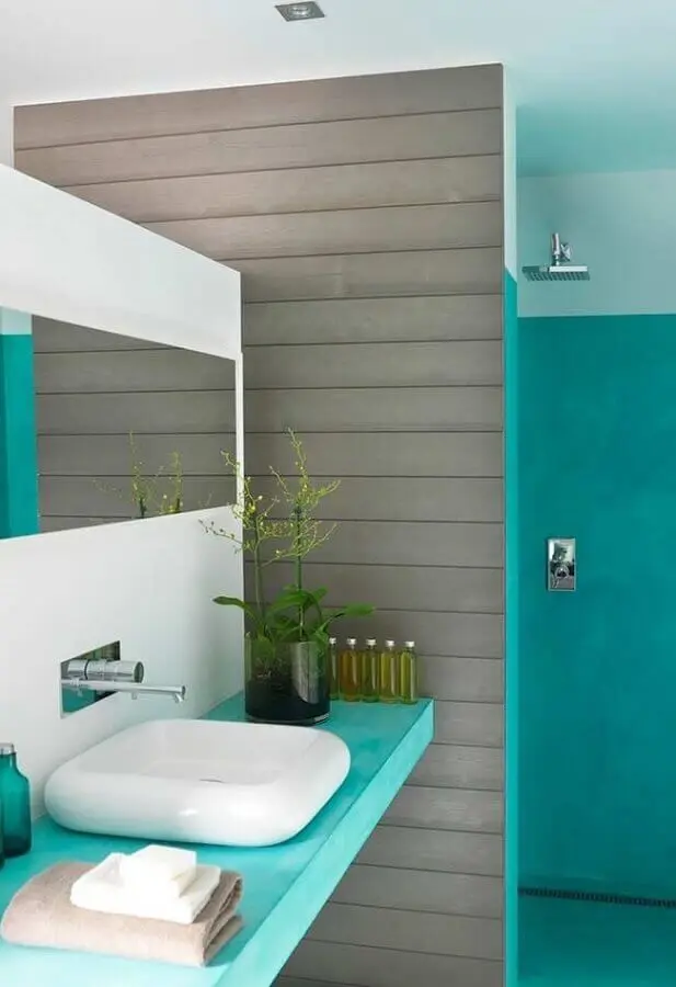 decoração moderna de banheiro azul turquesa e cinza Foto Histórias de Casa