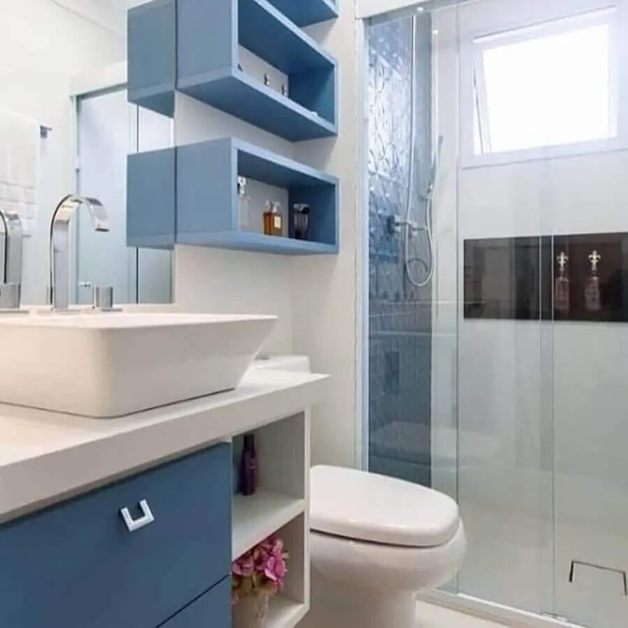 nichos para decoração de banheiro azul e branco Foto Pinterest