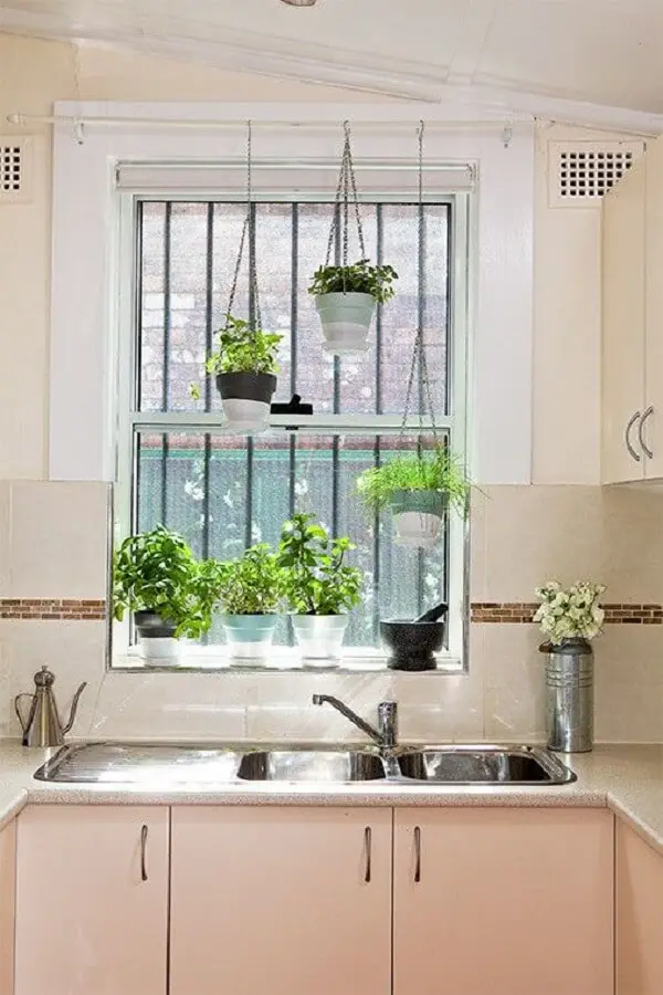 A decoração da janelas pode facilmente ser customizada e combinar de forma única com o ambiente. Fonte: Lifestyle