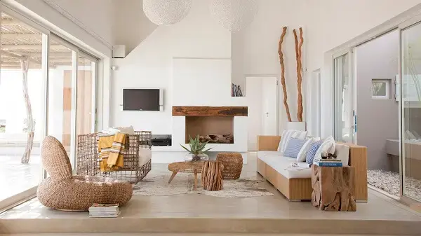 Modelo de sofá de vime elegante para sala de estar