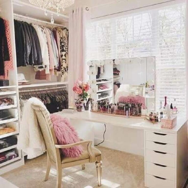 Closet Com Penteadeira: Conheça Diferentes Ideias +53 Modelos Lindos