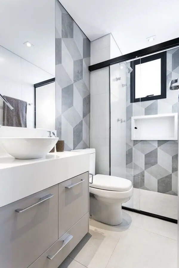 decoração clean para banheiro com revestimento cinza e branco Foto Casa de Valentina