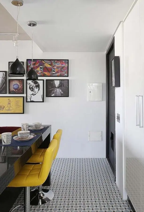 parede com quadros para decoração de cozinha americana Foto Pinterest